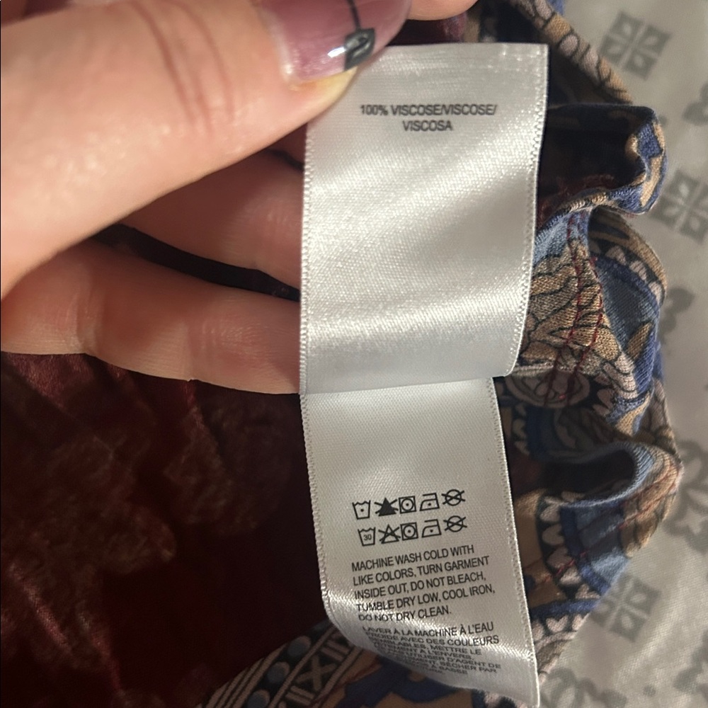 Lucky Brand Red and Blue Floral Blouse - 2X - Picture 6 of 6